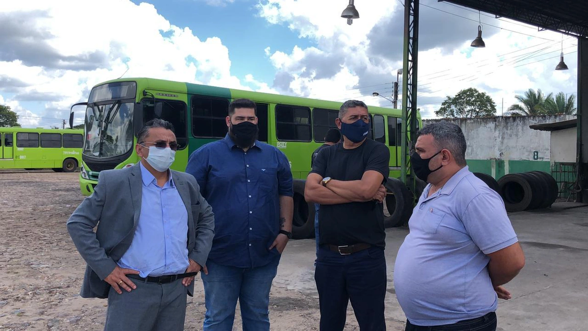 Dudu visita garagens de ônibus de Teresina