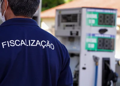 Fiscalização durante Operação Petróleo Real