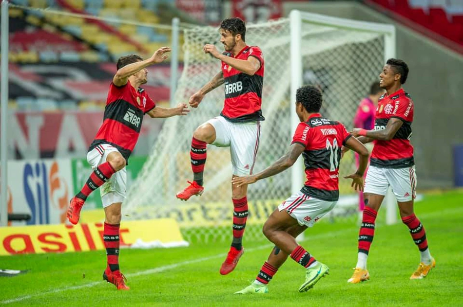 Flamengo ganha do São Paulo por 5 a 1