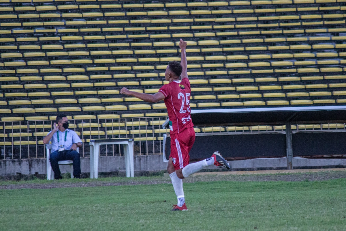 Fluminense e Picos abriram campeonato Piauiense Sub-20