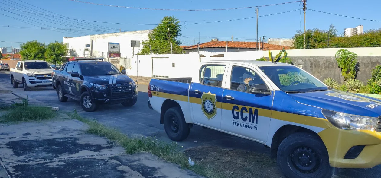 GCM participando da operação