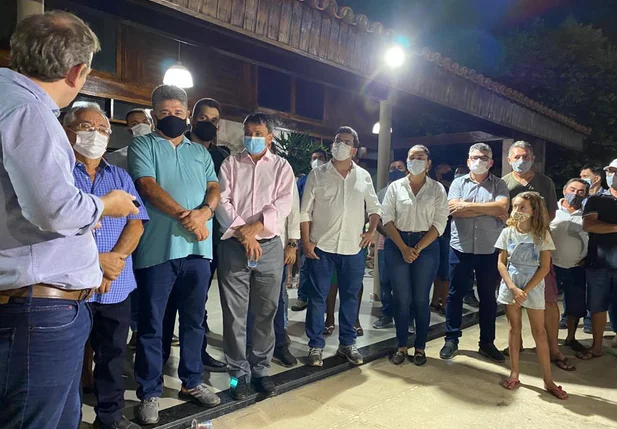 João Mádison em agenda com Rafael Fonteles no interior do Piauí