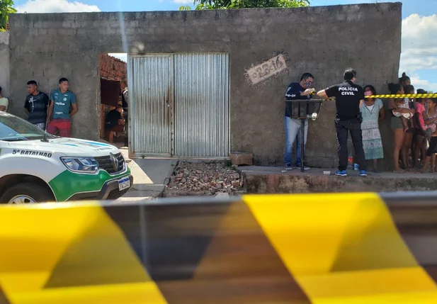 Jovem de 22 anos é executado com tiro na cabeça no bairro Verde Lar