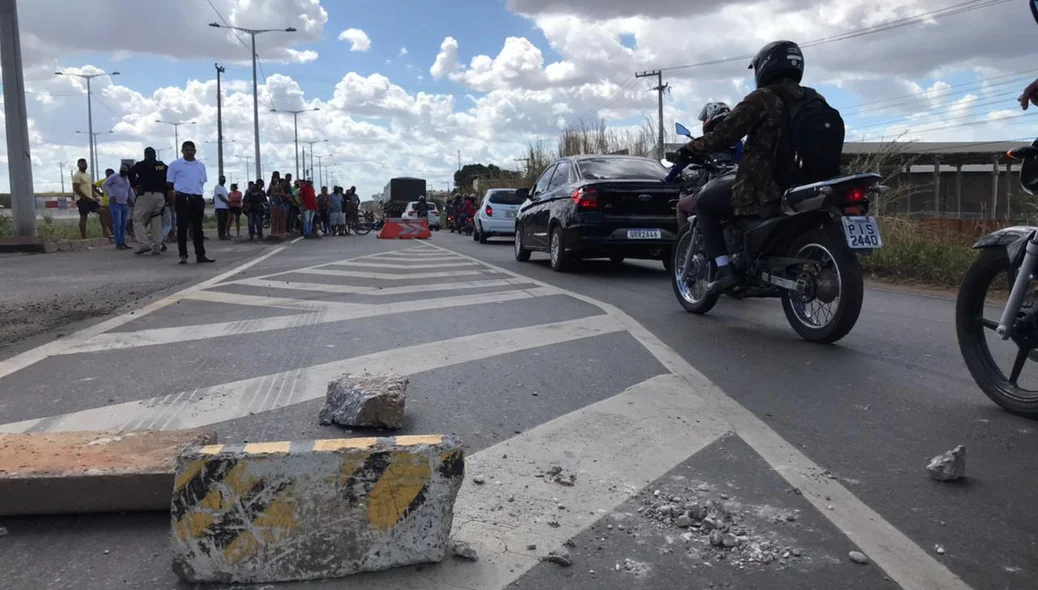 Local onde a vítima colidiu a moto
