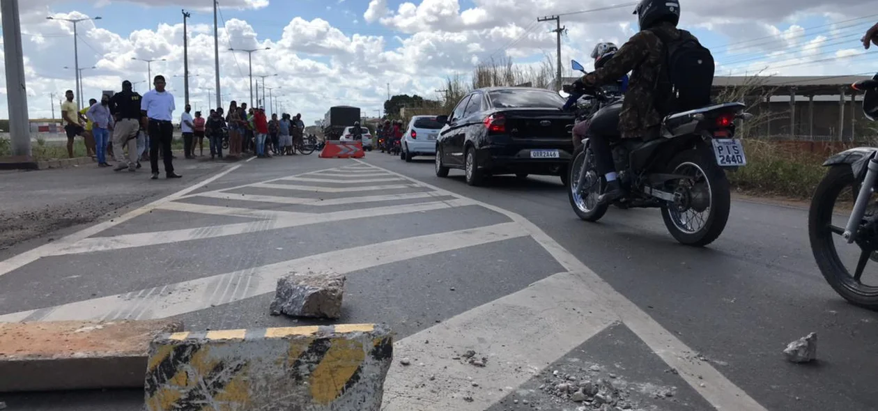 Local onde a vítima colidiu a moto