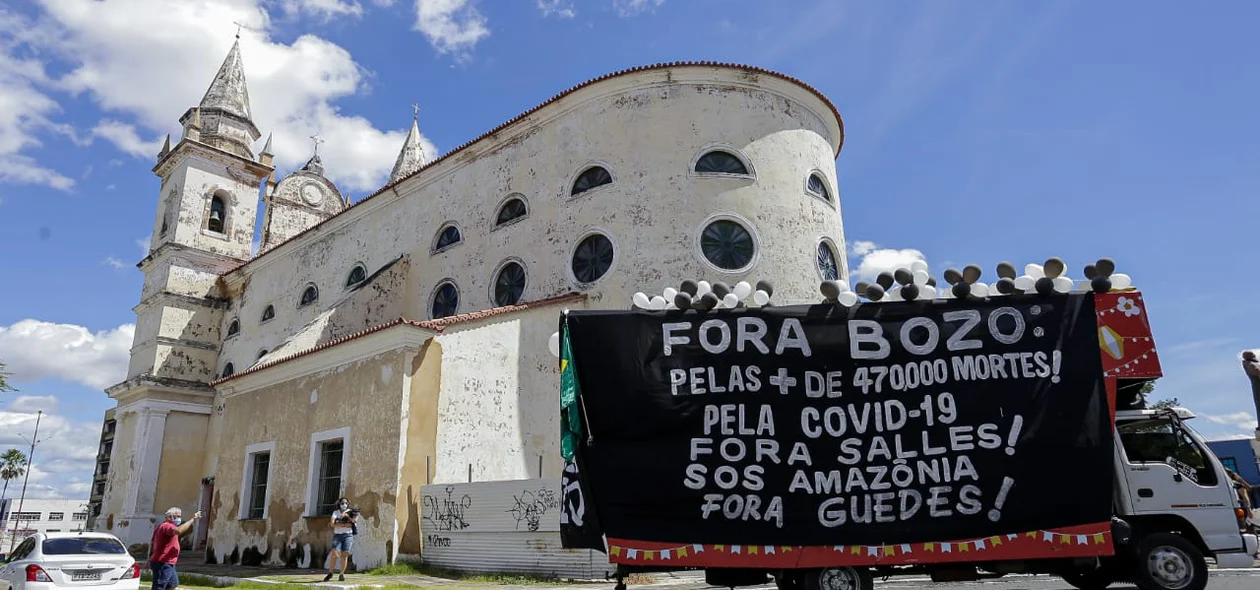 Manifestação contou com carros de som