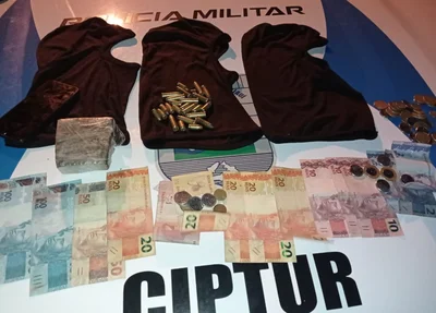 Material apreendido com os suspeitos em Luís Correia