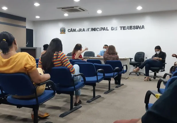 Mulheres denunciam secretário do PT