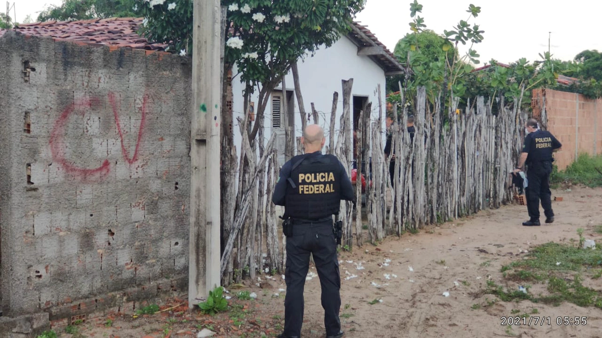 Polícia Federal cumpre mandados de busca em Parnaíba