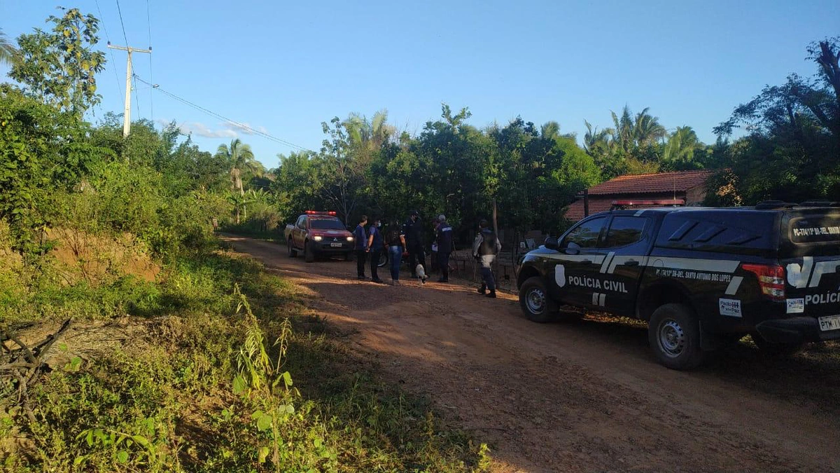 Polícias fizeram buscas durante a semana em busca da João Lucas