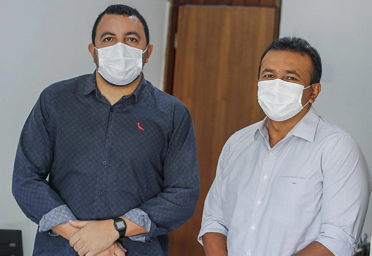 Presidente da ETURB, João Duarte, e deputado federal Fábio Abreu