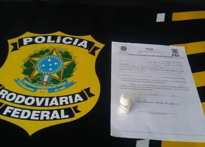 PRF flagra caminhoneiro com comprimidos de rebite na BR 316