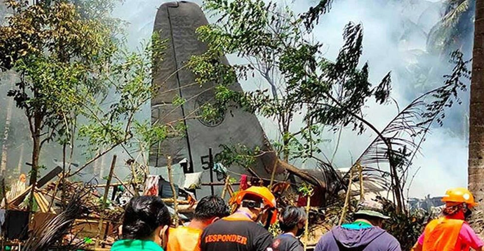 Queda de avião militar deixa ao menos 29 mortos nas Filipinas