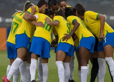 Seleção feminina de futebol
