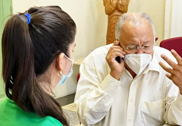 Thanandra Sarapatinhas e Dr. Pessoa