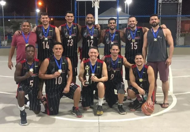 Torneio de basquete em Teresina