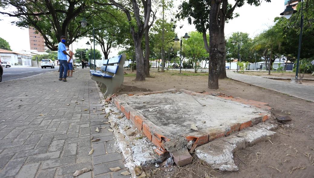 Trailer foi removido pela prefeitura de Teresina
