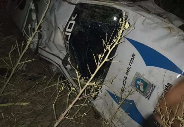 Viatura da PM tomba no Piauí