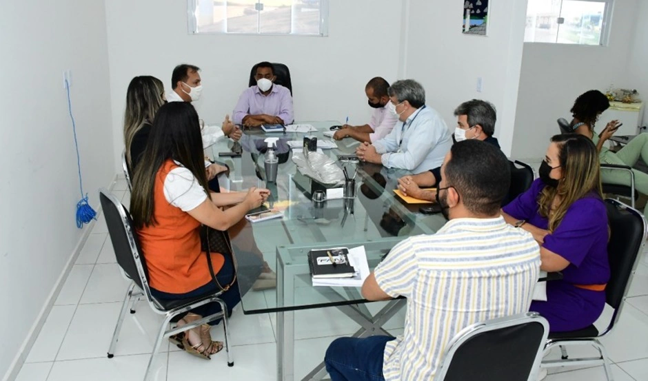 A reunião aconteceu nesta terça
