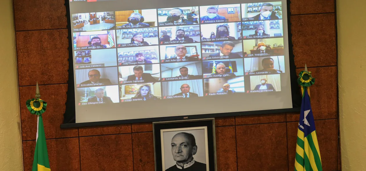 A solenidade contou com participações virtuais