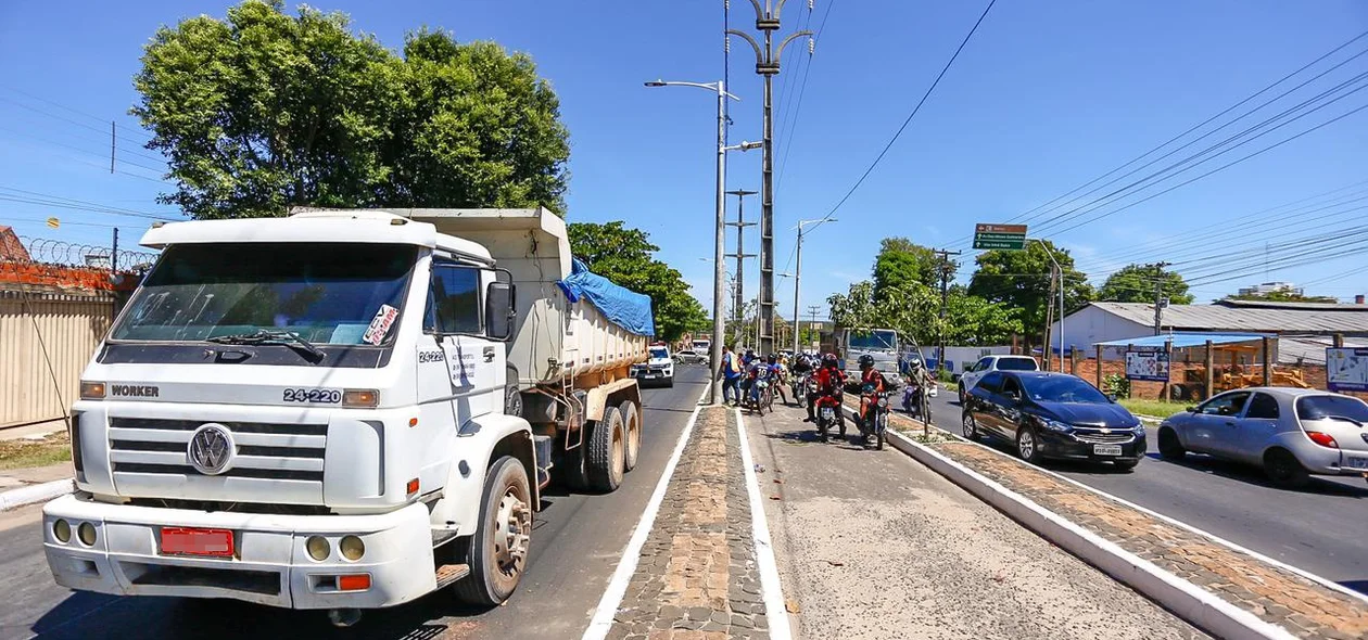 Acidente aconteceu na Avenida Henry Wall de Carvalho