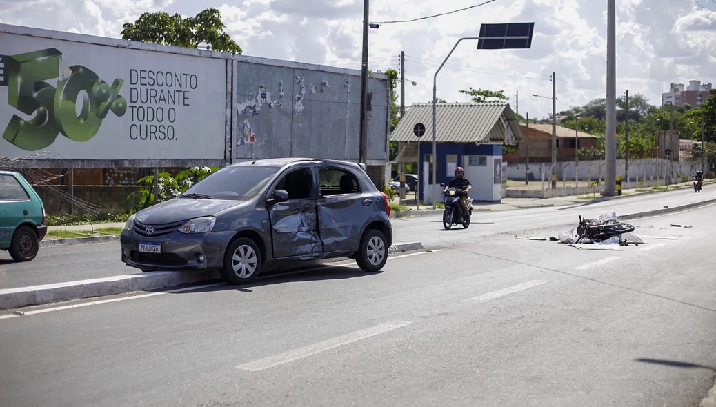 Acidente ocorreu na Avenida dos Expedicionários, zona sudeste de Teresina