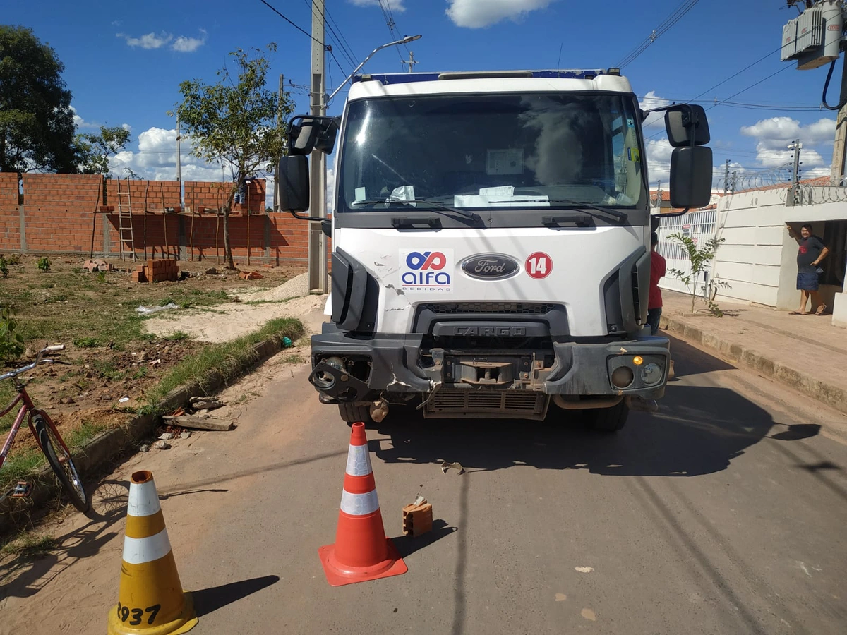 Caminhão envolvido no acidente