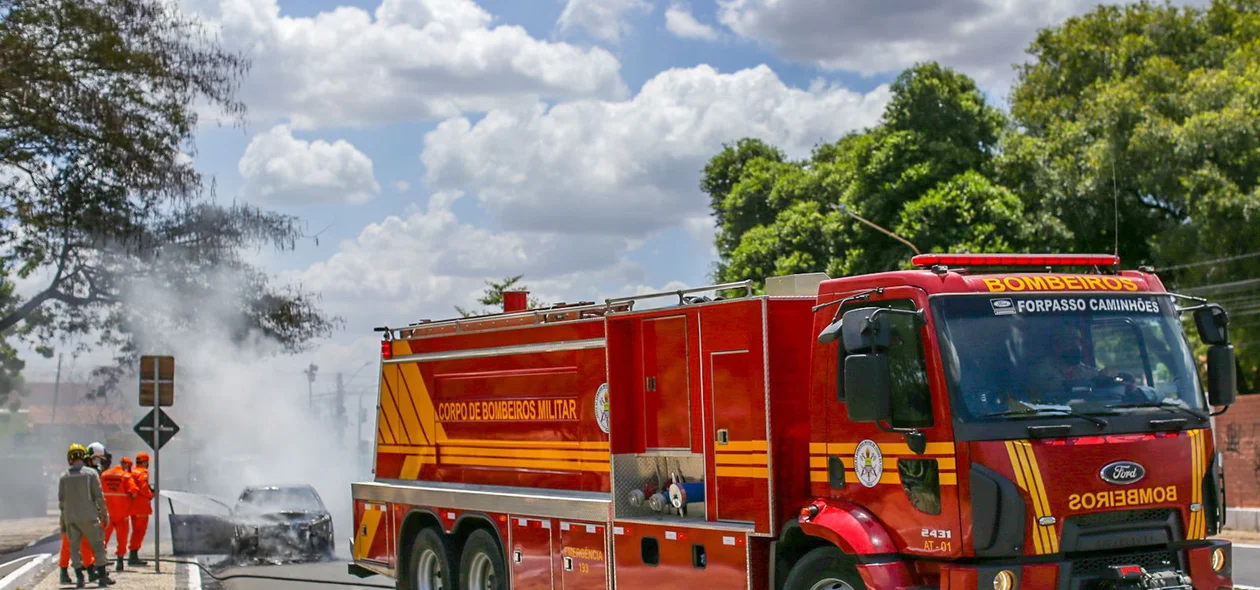 Carro do Corpo de Bombeiros