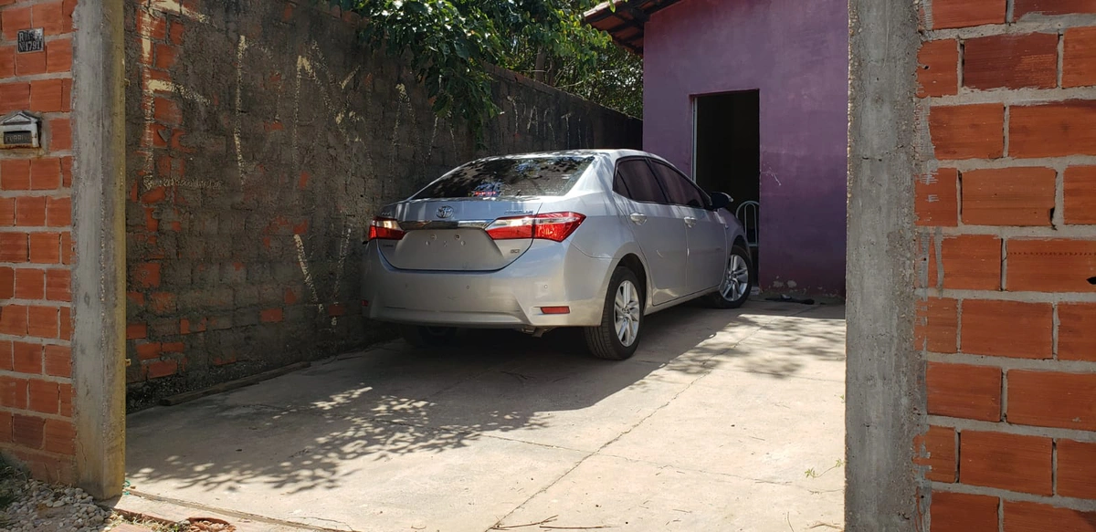 Corolla do policial federal foi encontrado no bairro Angelim