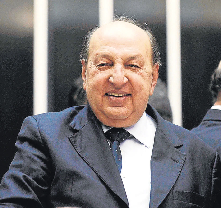 Deputado federal por dez mandatos, Simão Sessim, 85, morre no Rio