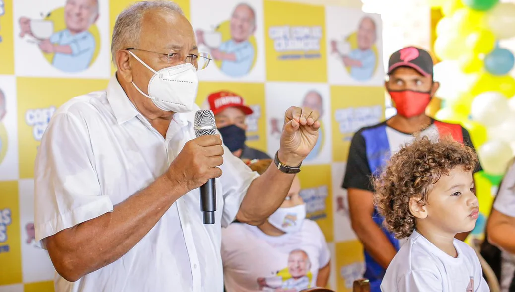 Dr. Pessoa discursando