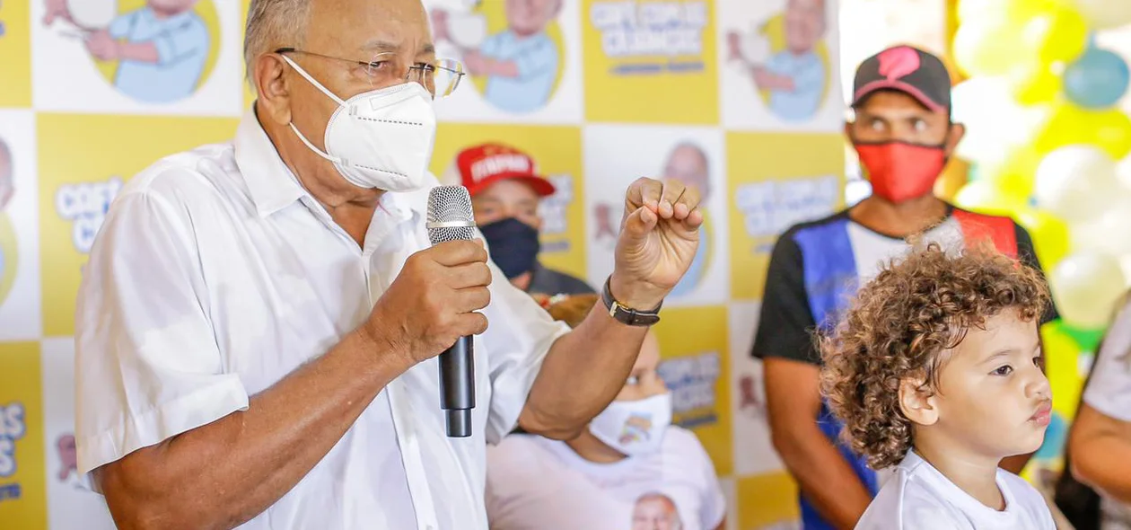 Dr. Pessoa discursando