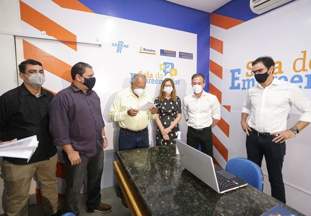 Dr. Pessoa inaugura Sala do Empreendedor na SAAD Leste