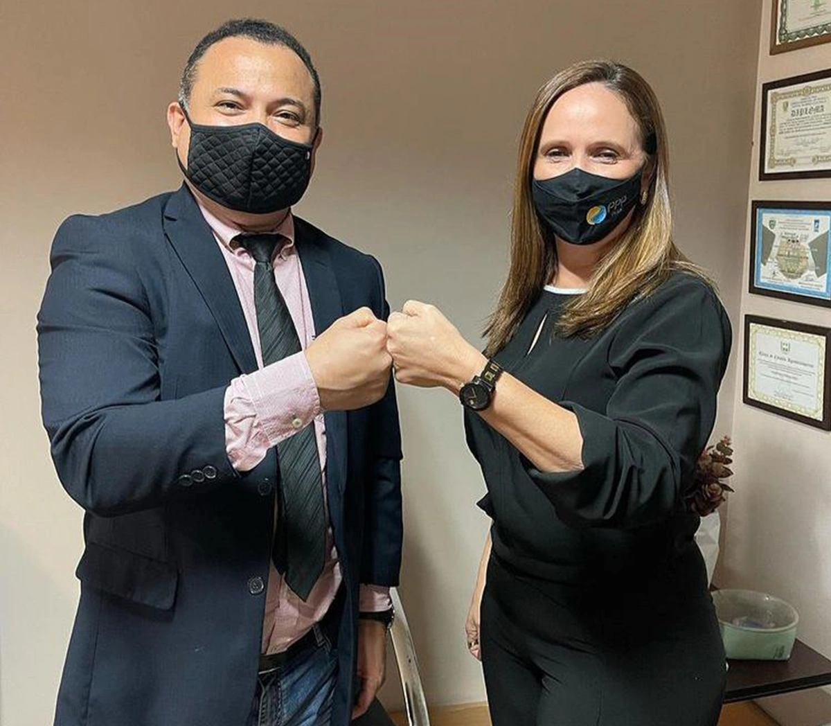 Evaldo Gomes e Viviane Moura