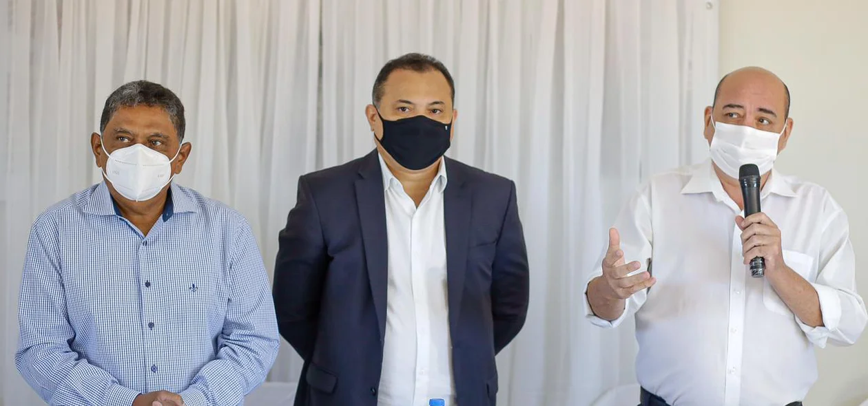 Evaldo Gomes esteve presente na filiação