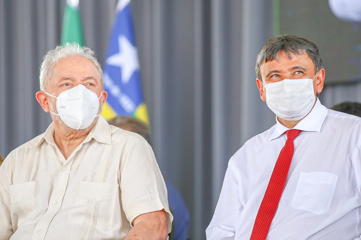 Ex-presidente Lula em Teresina acompanhado do governador Wellington Dias