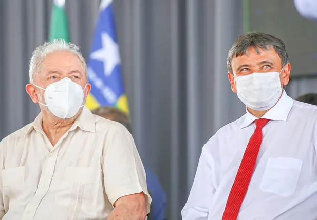 Ex-presidente Lula em Teresina acompanhado do governador Wellington Dias