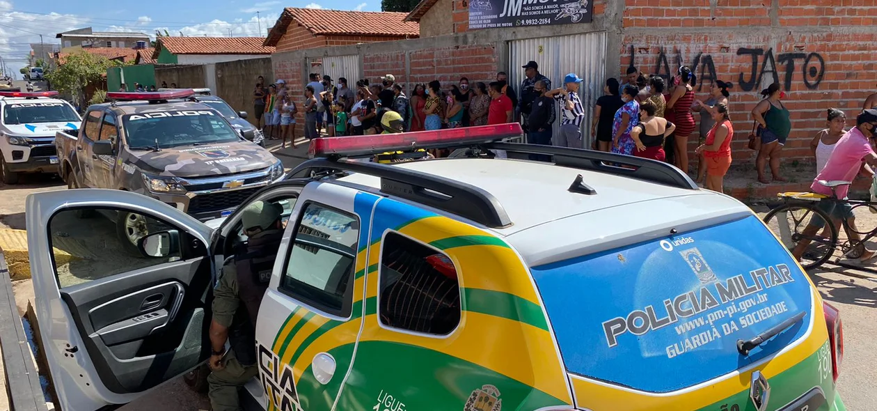 Homem é executado a tiros dentro de oficina na Vila Irmã Dulce