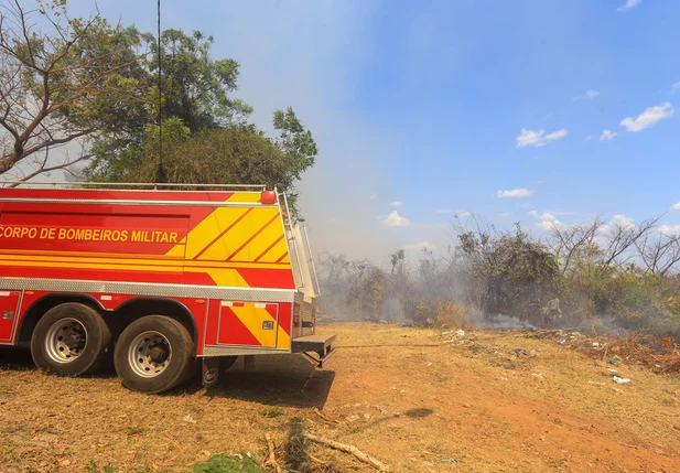 Incêndio no loteamento Orgmar Monteiro