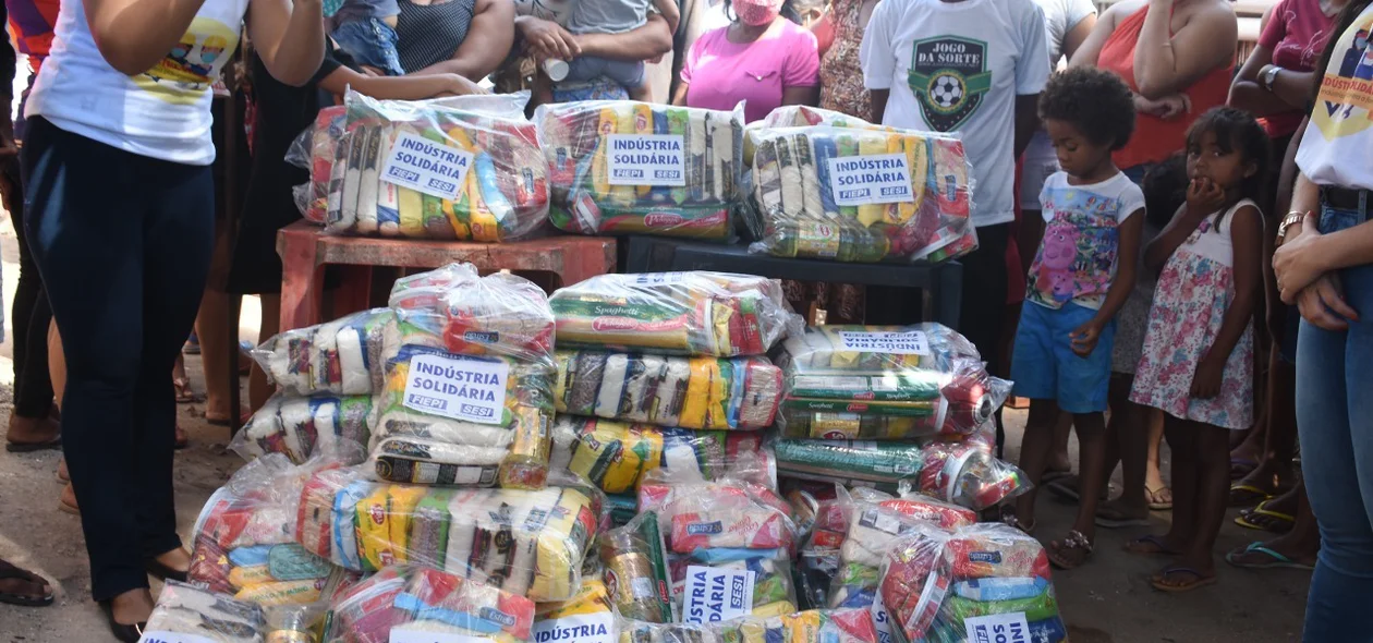Indústria Solidária distribui 10 mil cestas básicas no Piauí