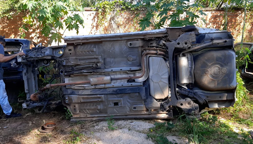 Mais carcaças de veículos apreendidas pela POLINTER