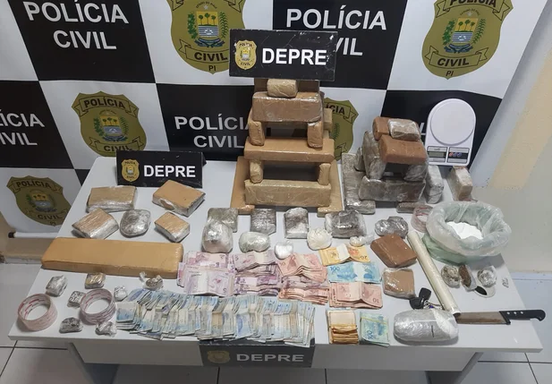 Material apreendido pela DEPRE