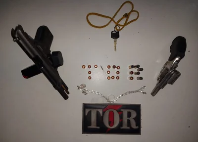 Material recuperado pelos policiais do TOR, do BPRE