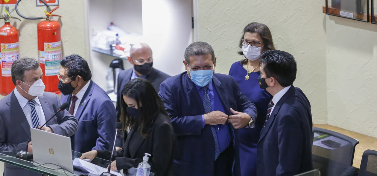Ministro chegando na solenidade