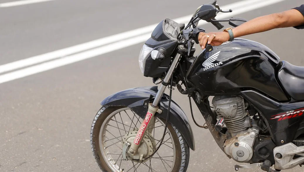 Motocicleta das pessoas envolvidas no acidente