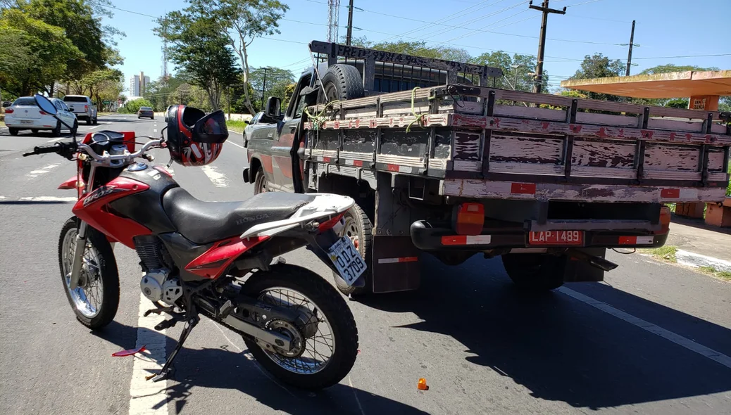 Motociclista sofre acidente na João XXIII