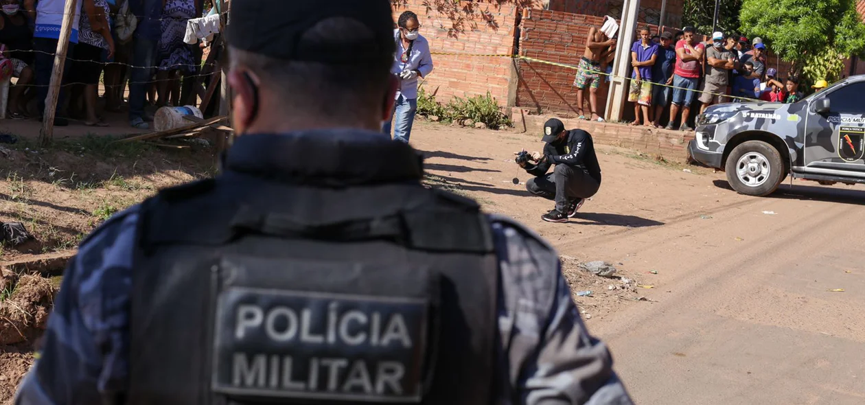 O crime aconteceu no início da tarde desta quinta