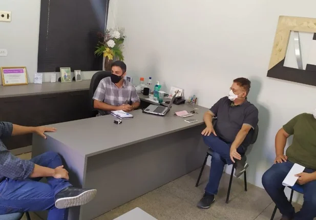 O encontro aconteceu na quarta-feira (18)