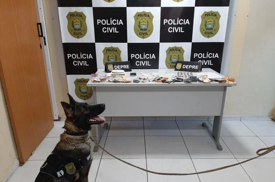 Objetos apreendidos com a dupla