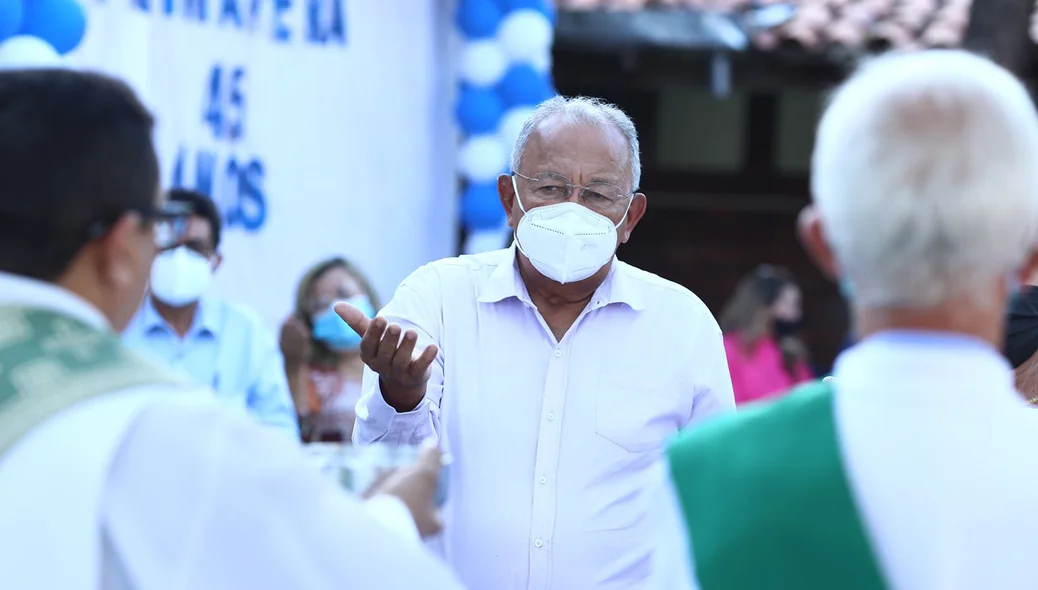 Prefeito Dr. Pessoa na missa